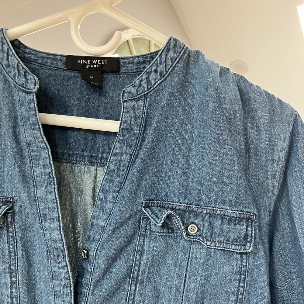 Nine West Jeans Shirt: Size Medium